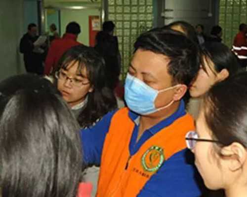 
              取卵前做心理建设是寻求专业咨询好还是和配偶沟通好？
          